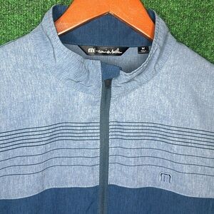 Mens Travis Mathew quarter zip pullover! (Size Medium / Light blue & Navy blue)
